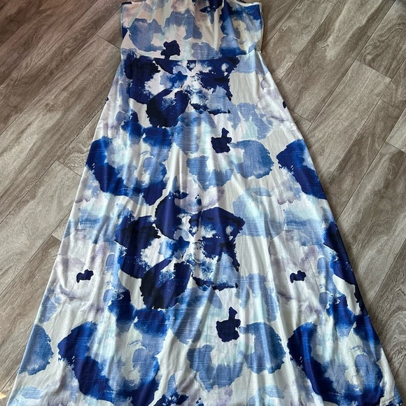 New Floral Summer, Floor length Halter Dress, Size XL - Picture 2 of 6